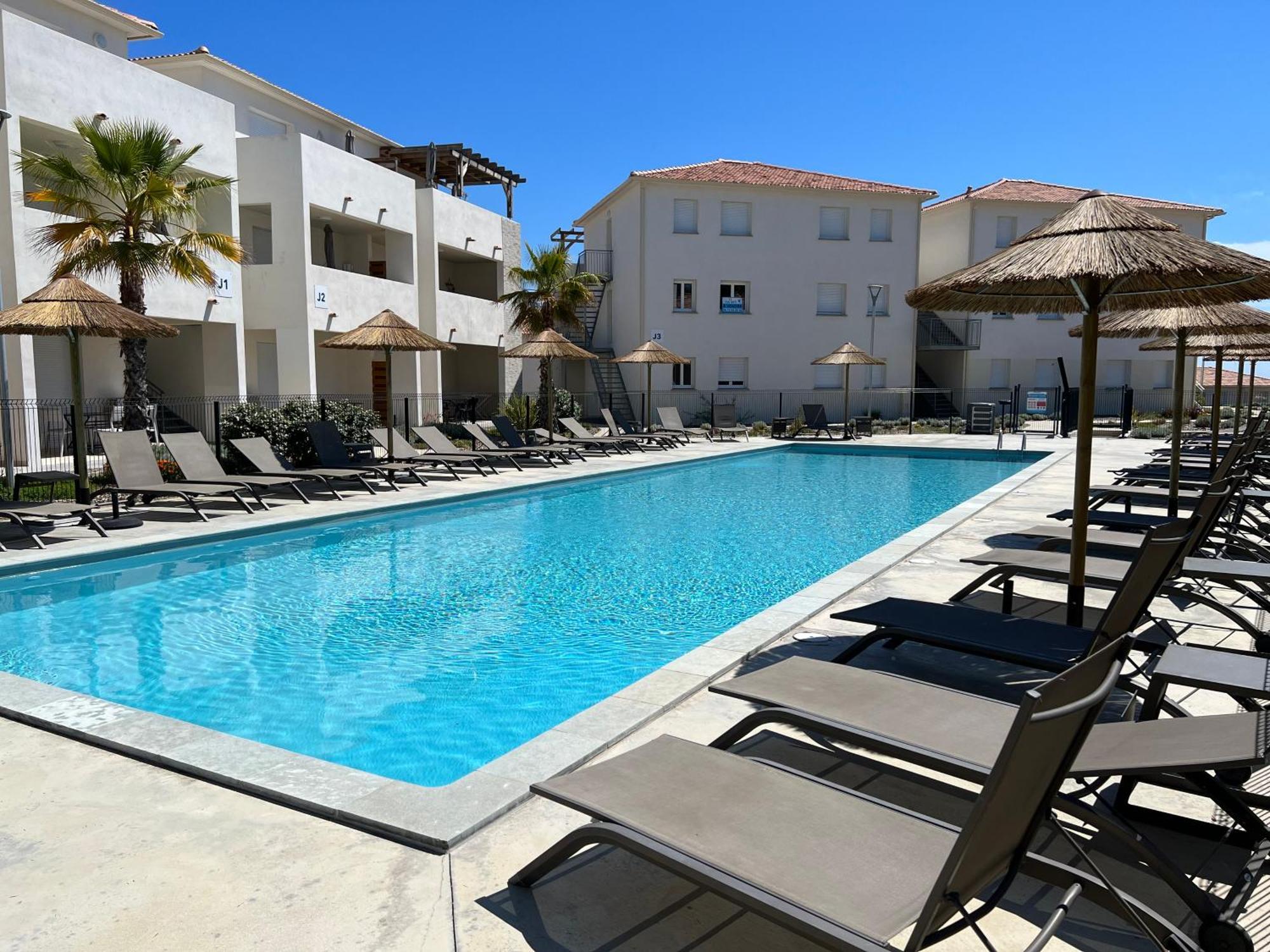 En Bord De Sur Costa Serena N54 *