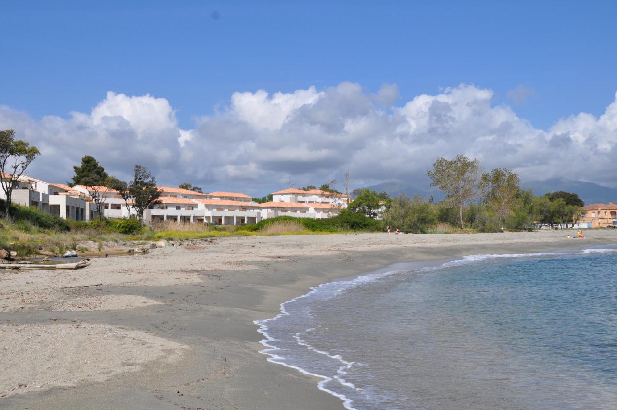 En Bord De Sur Costa Serena N54 Apartment Linguizzetta