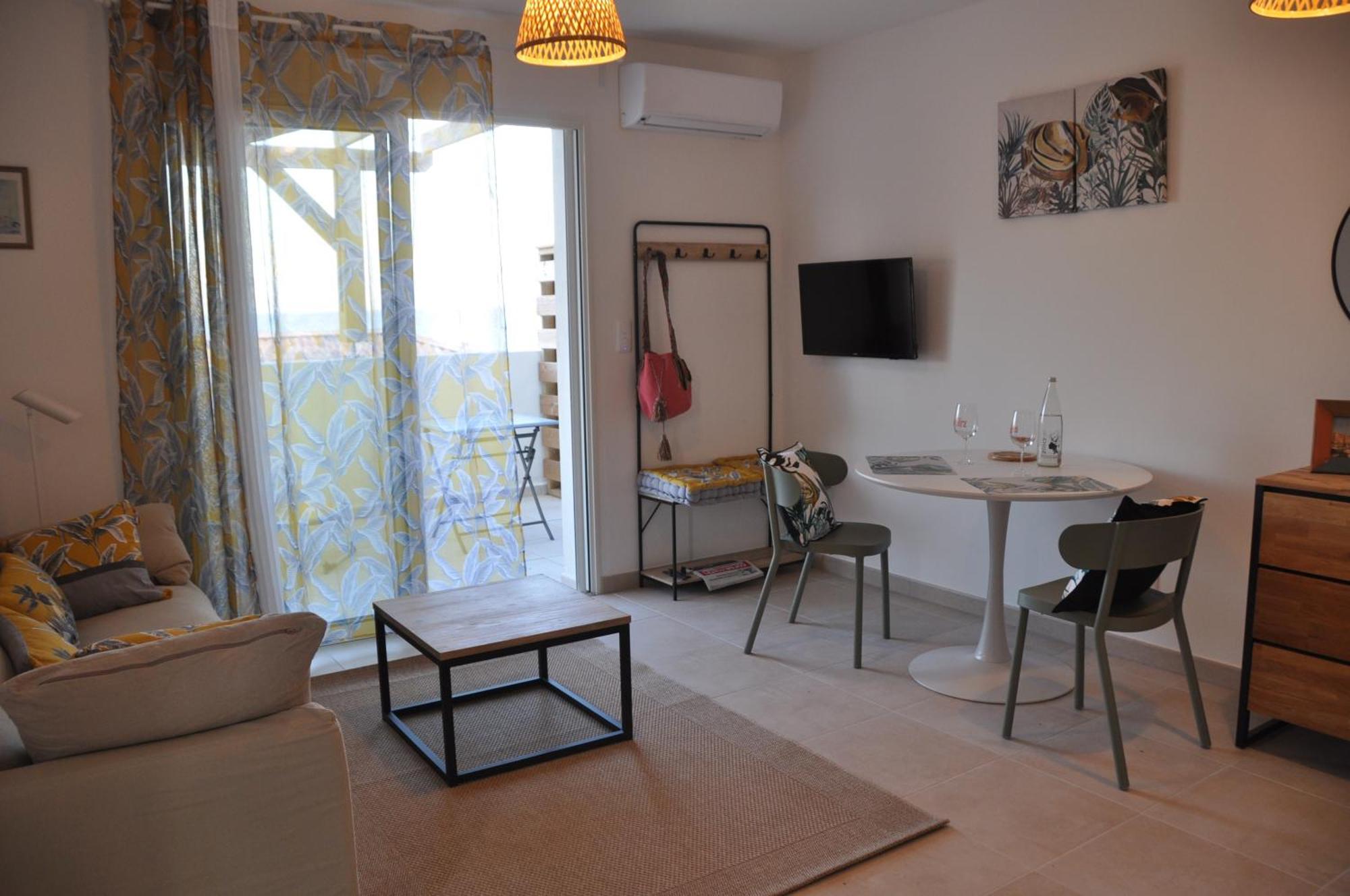 En Bord De Sur Costa Serena N54 Linguizzetta